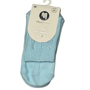 MoveActive Crew Cable Knit Grip Socks – “Cable-Knit Ice” ❄️